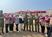 Dipandu Langsung Ibu Kapus, Nakes Puskesmas Sadang Cibaliung Pandeglang Sinergi Dengan TNI AD Gelar Baksos Penutupan TMMD Skala Besar di Rancecet